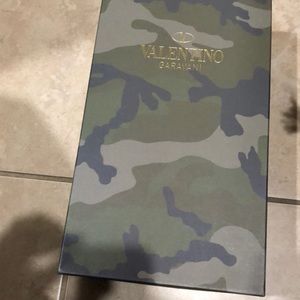 Valentino garavani shoe box